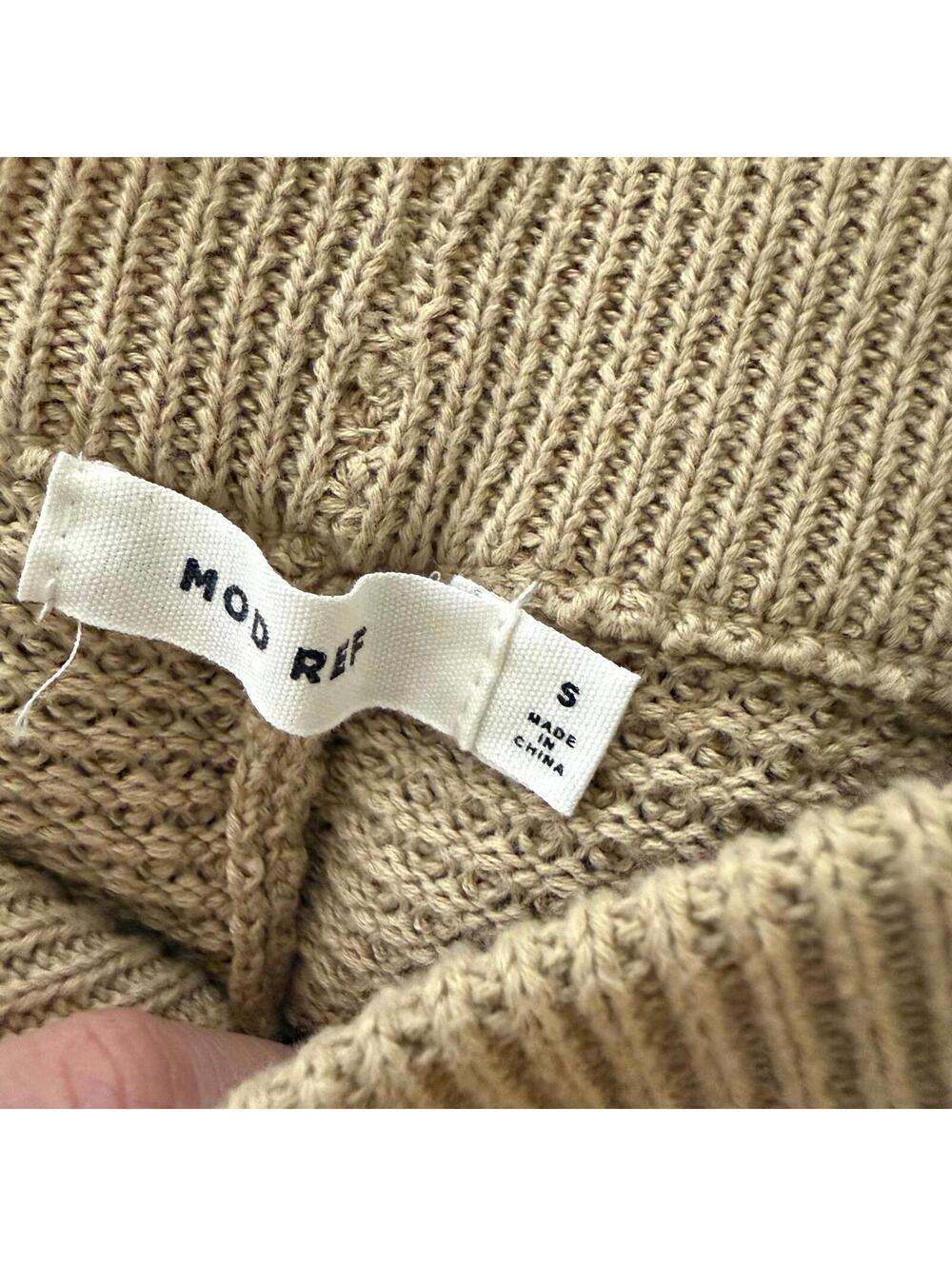 Small Women’s Knit Mod Ref Set - Picture 5 of 6